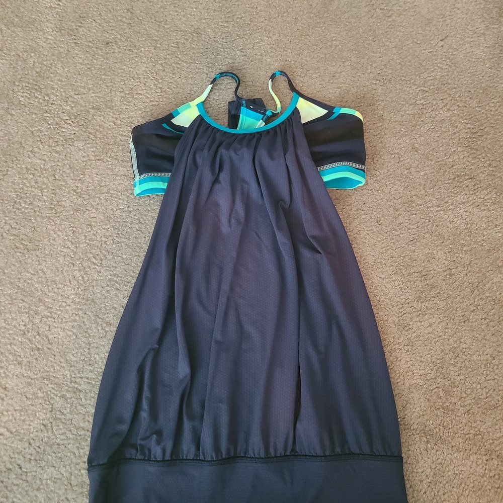 Lululemon Black and Teal Sports Bra/Tank - Picture 8 of 8
